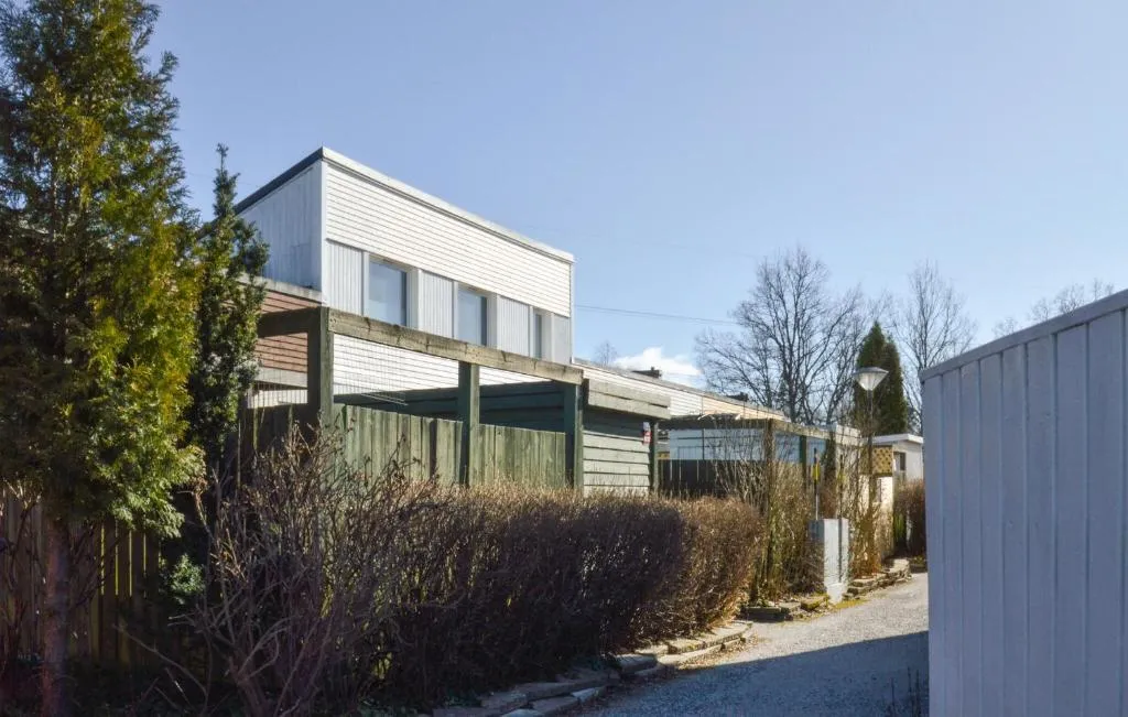Image of 2 Bedroom Amazing Apartment In Skrholmen