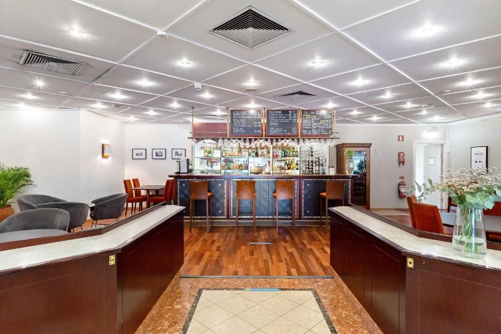 Image 5 of Best Western Royal Star