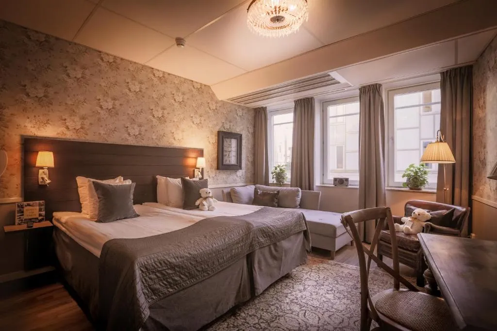 Image 3 of Freys Hotel