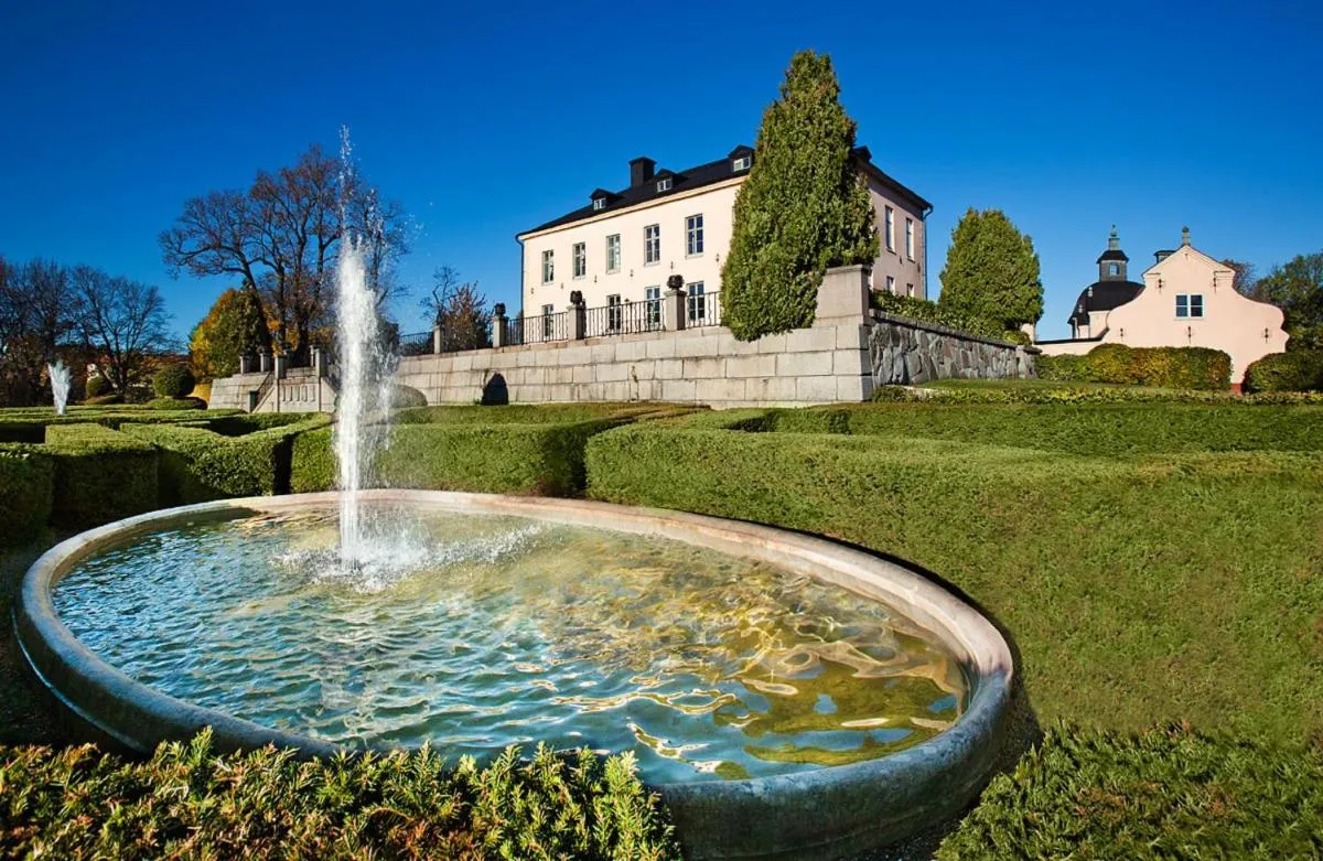 Image 4 of Hesselby Slott