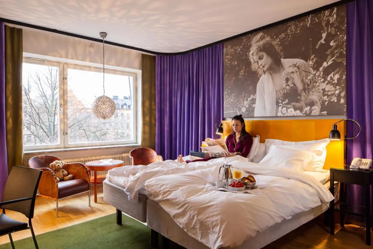 Image 1 of Hotel Rival