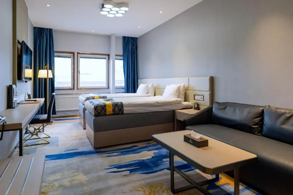 Image 6 of Livington Hotel