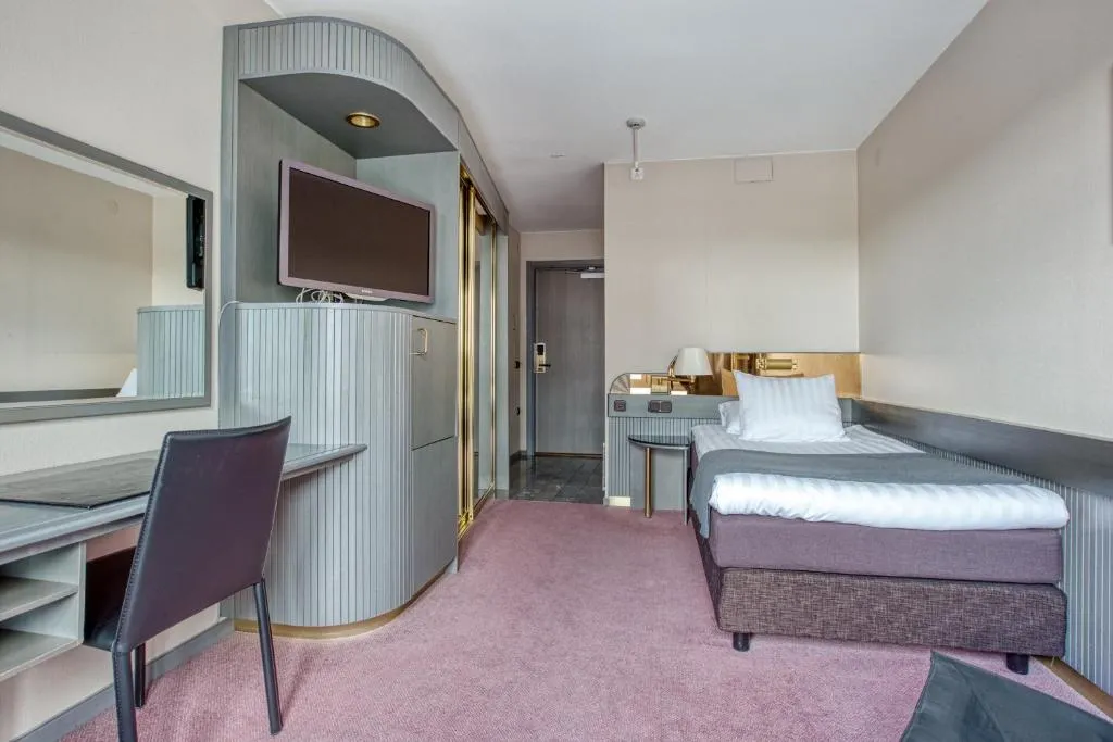 Image 1 of Memory Hotel