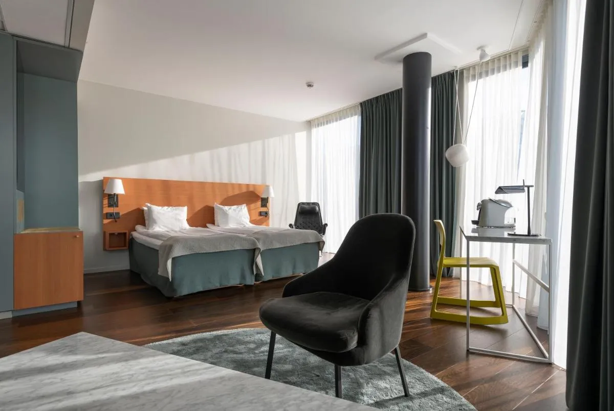 Image 1 of Quality Hotel Globe