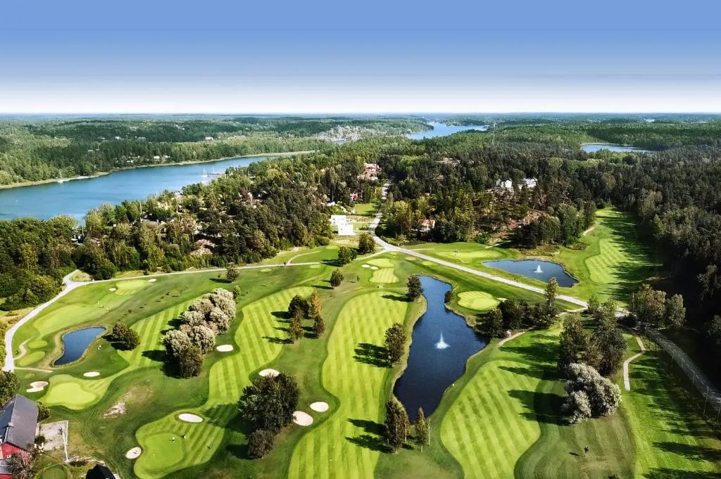 Image 3 of Stockholm Archipelago Golf Villa
