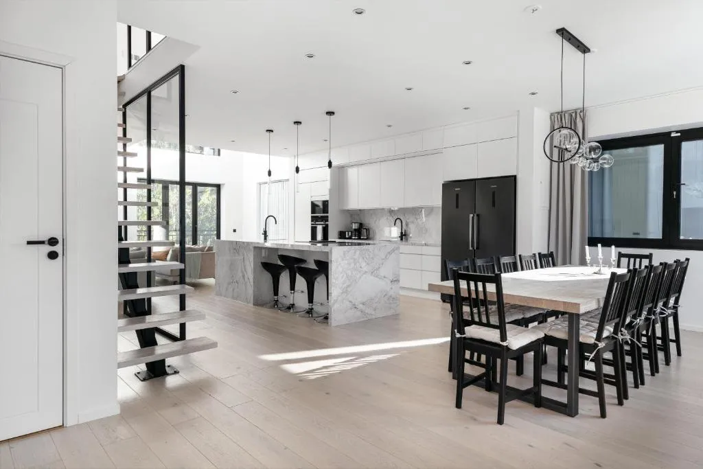 Image of Stylish and spacious family home