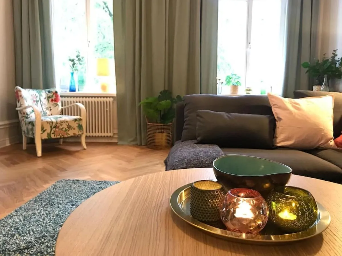 Image 1 of Artistic and light 2 room apartment in SoFo 65sqm