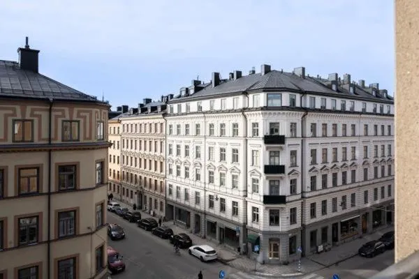 Image 1 of Stockholm Loft Haven 3 Beds in a 1- Bedroom Gem – 917